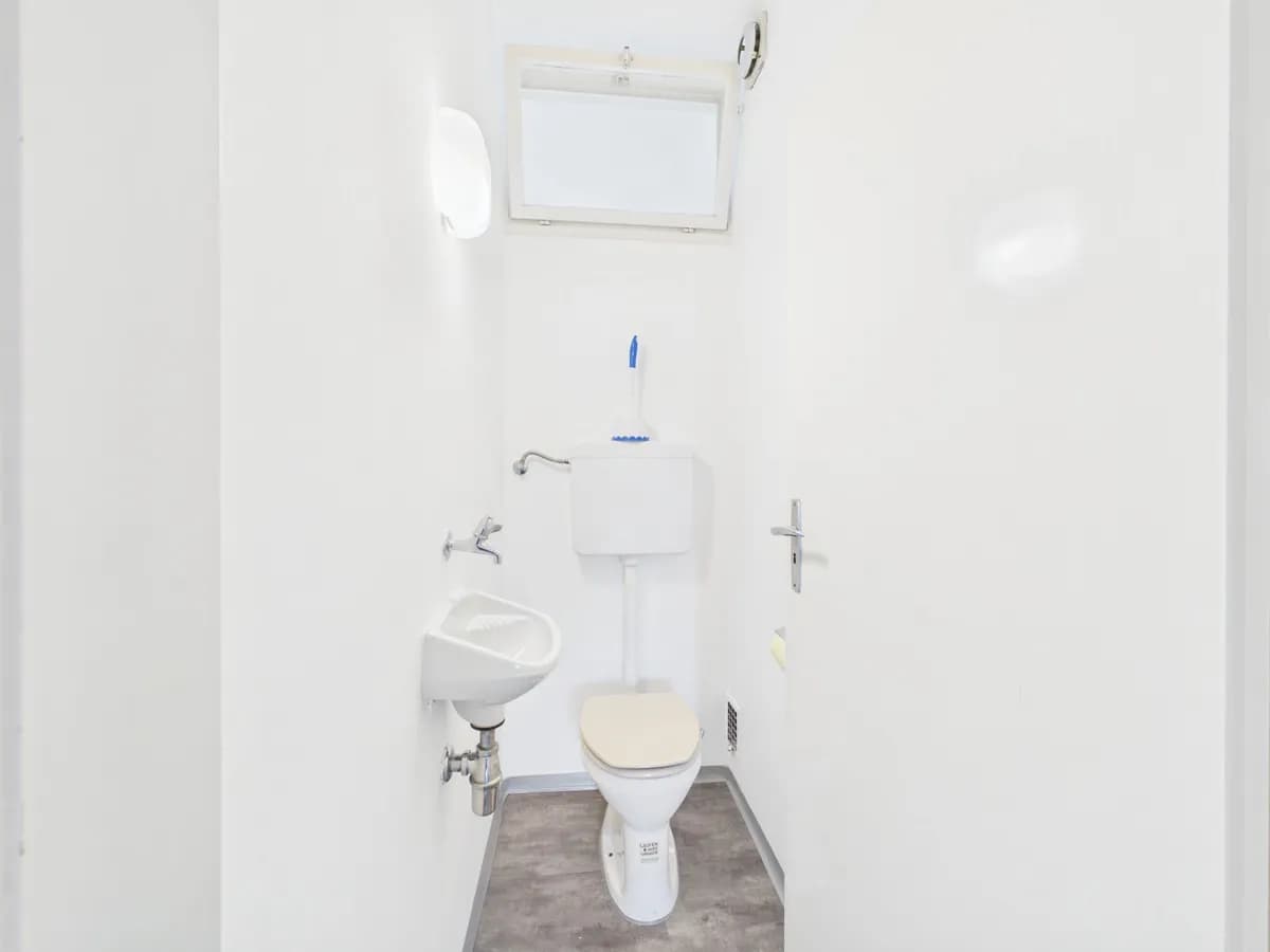 8-Zimmer-Haus mieten in Linz Land – 230 m², € 1.490 – Bild 12 von 26