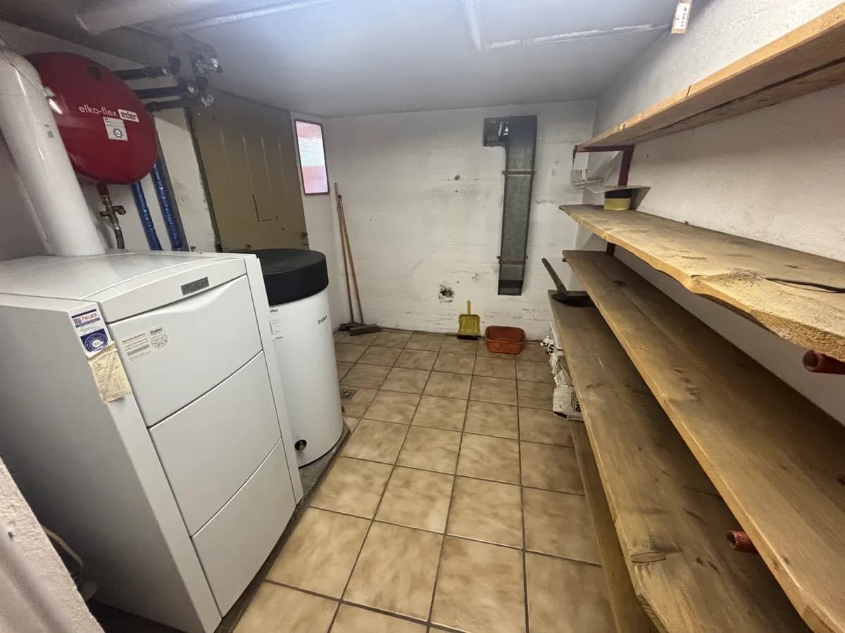 8-Zimmer-Haus mieten in Linz Land – 230 m², € 1.490 – Bild 23 von 26