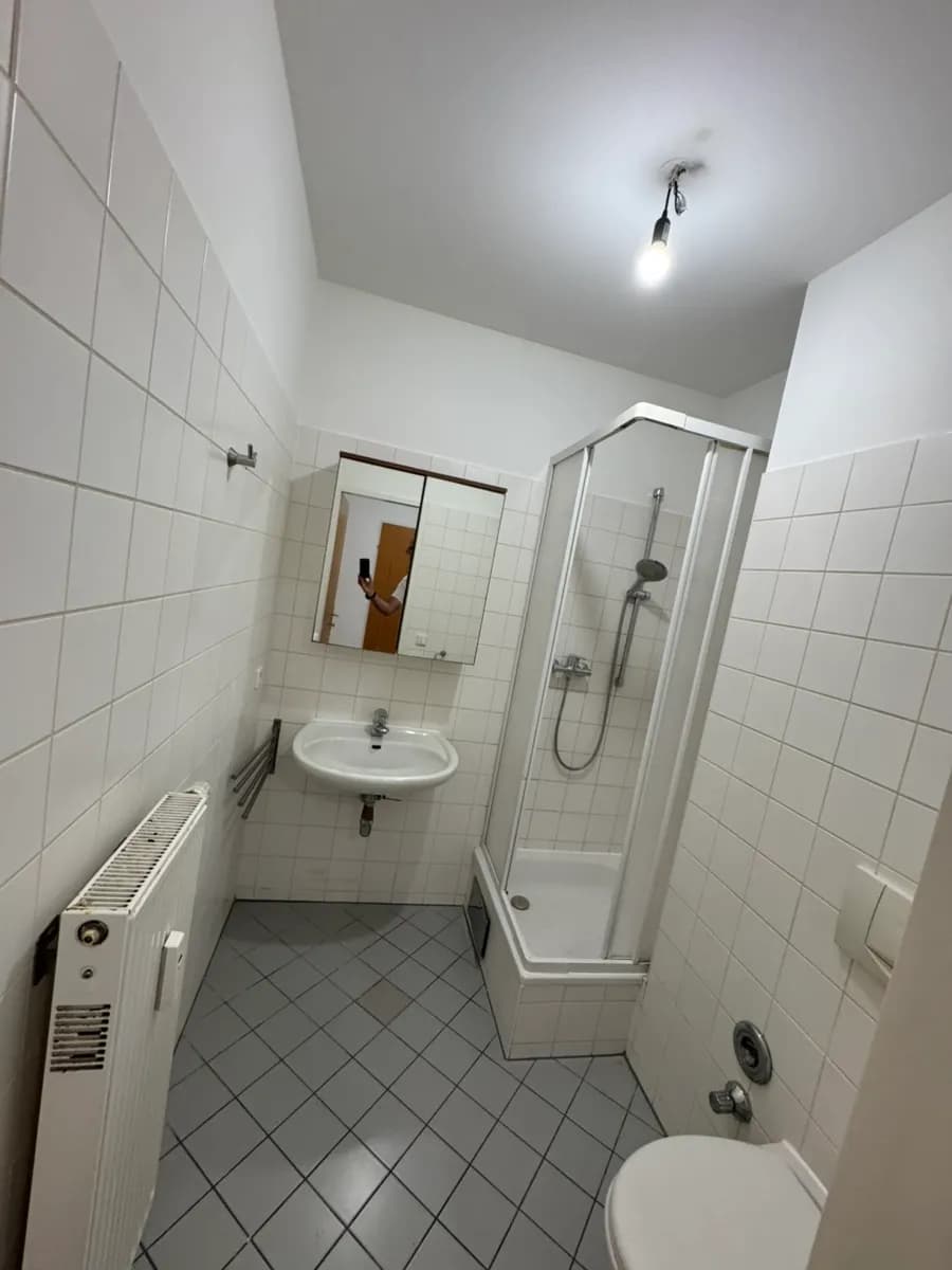 2-Zimmer-Wohnung mieten in Linz – 32 m², € 496 – Bild 3 von 9