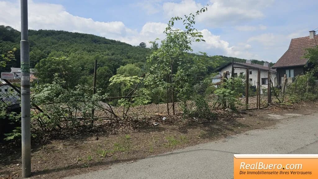 Grundstück kaufen in Sankt Pölten Land – 2 178 m², € 750.000 – Bild 1 von 7