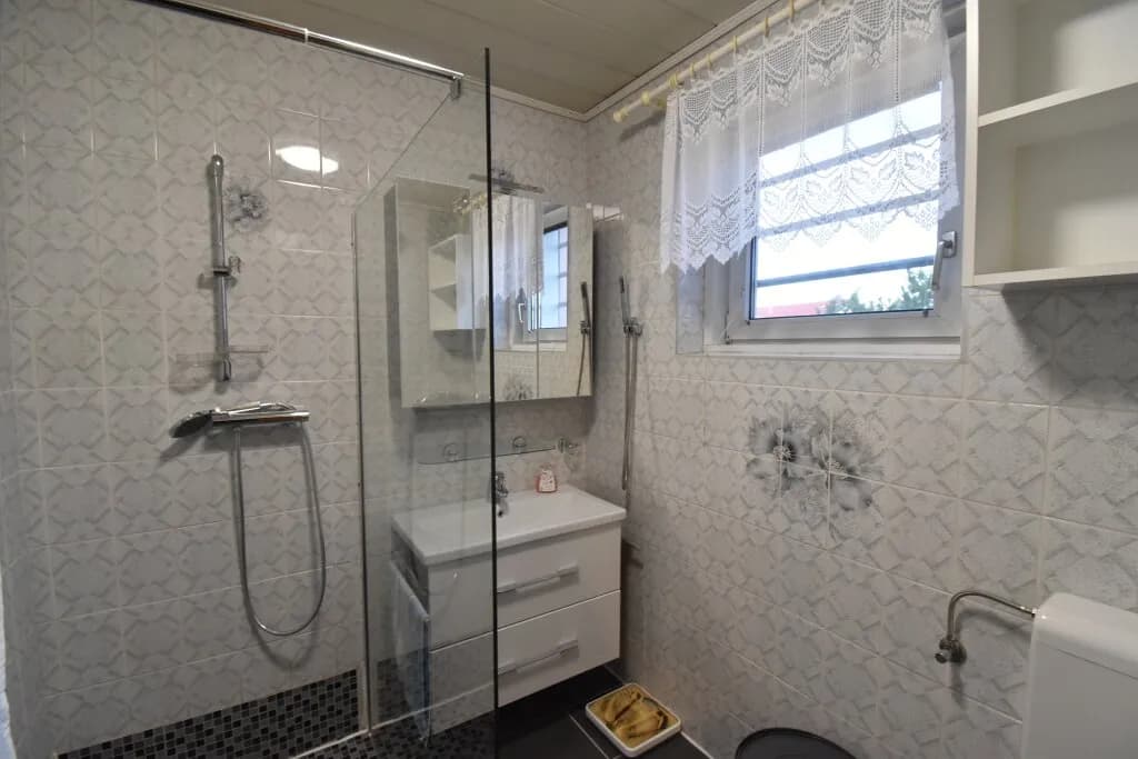 4-Zimmer-Haus kaufen in Baden – 130 m², € 450.000 – Bild 9 von 36