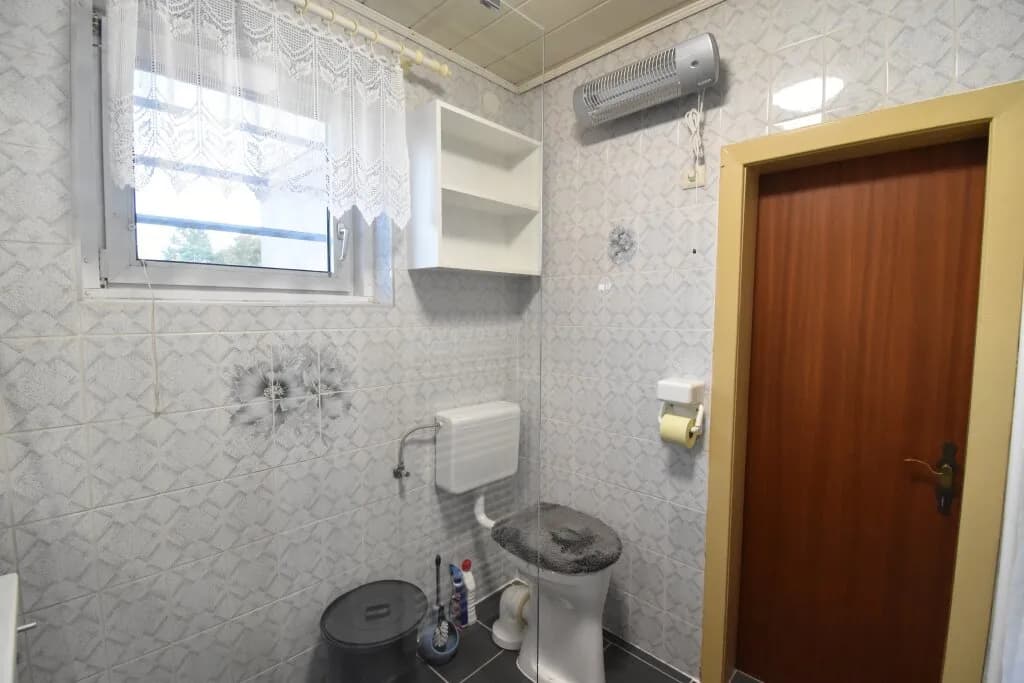 4-Zimmer-Haus kaufen in Baden – 130 m², € 450.000 – Bild 10 von 36