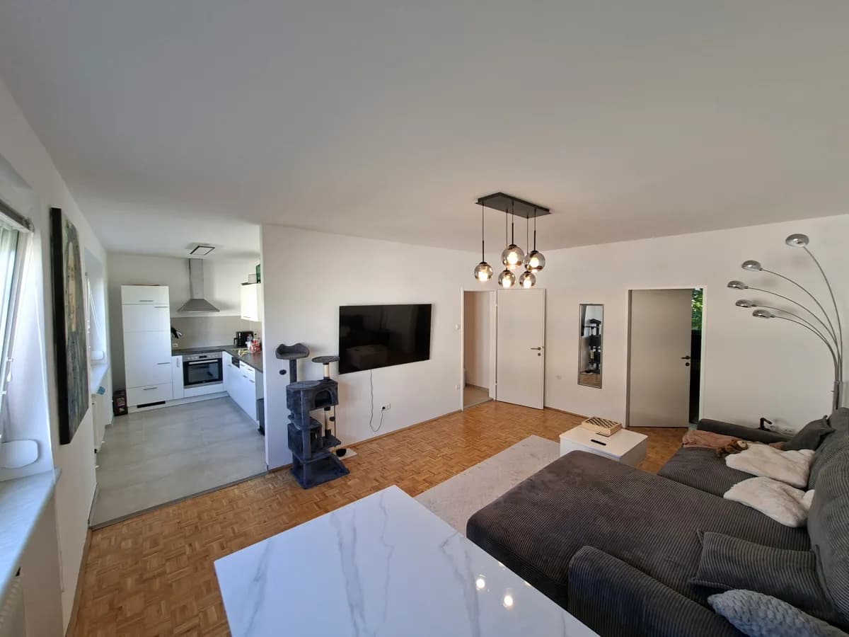 2-Zimmer-Wohnung mieten in Linz Land – 60 m², € 917