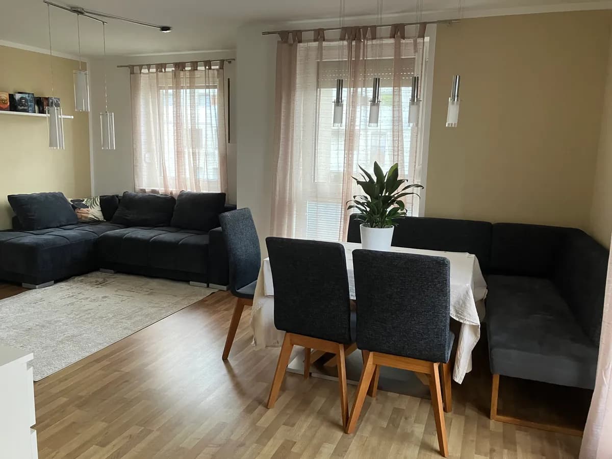 2-Zimmer-Wohnung mieten in Eisenstadt – 60 m², € 688 – Bild 1 von 12