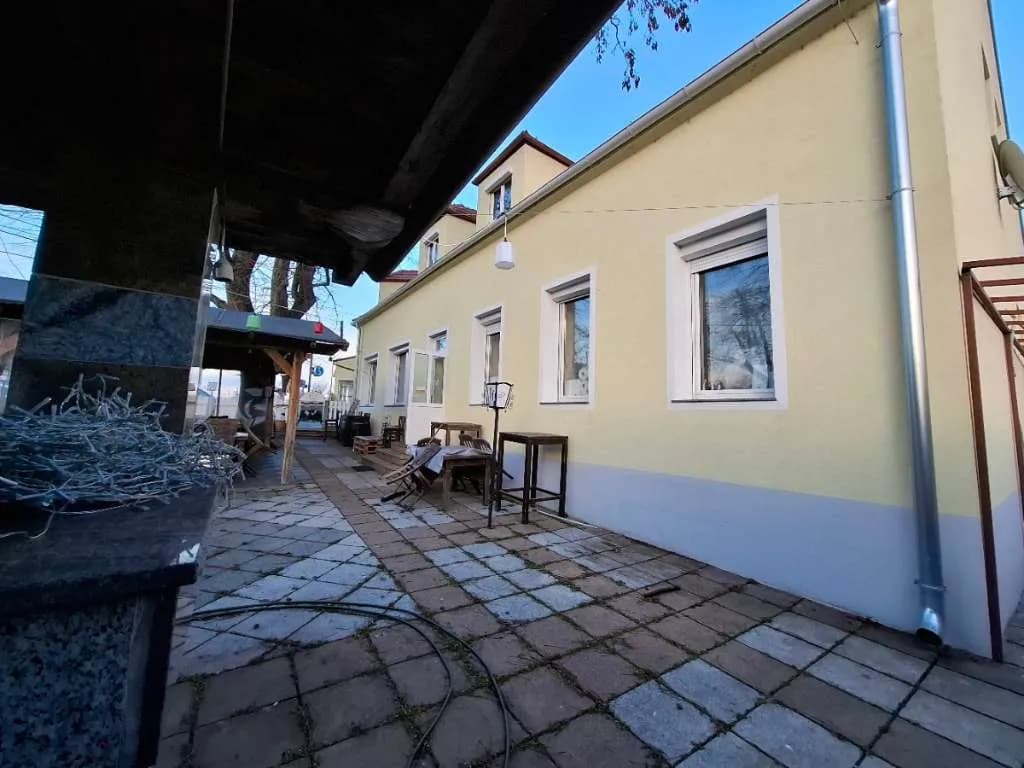 6-Zimmer-Gewerbeimmobilie mieten in Wien – 450 m², € 2.000 – Bild 4 von 11