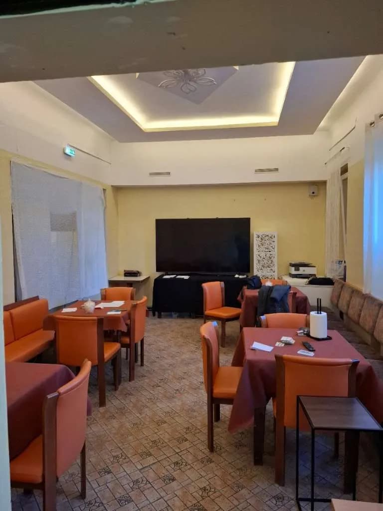 6-Zimmer-Gewerbeimmobilie mieten in Wien – 450 m², € 2.000 – Bild 11 von 11