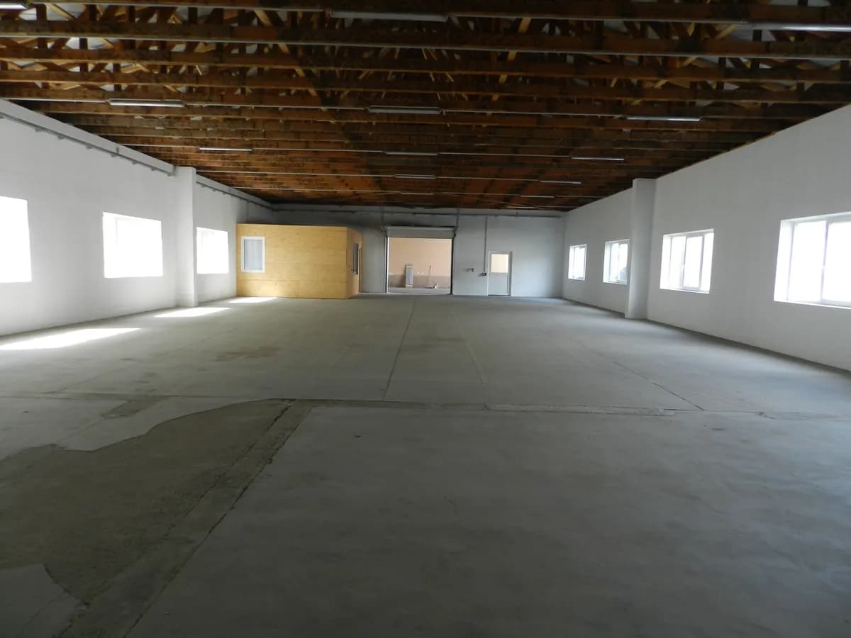 Gewerbeimmobilie kaufen in Baden – 3 780 m², € 3.750.000 – Bild 8 von 19
