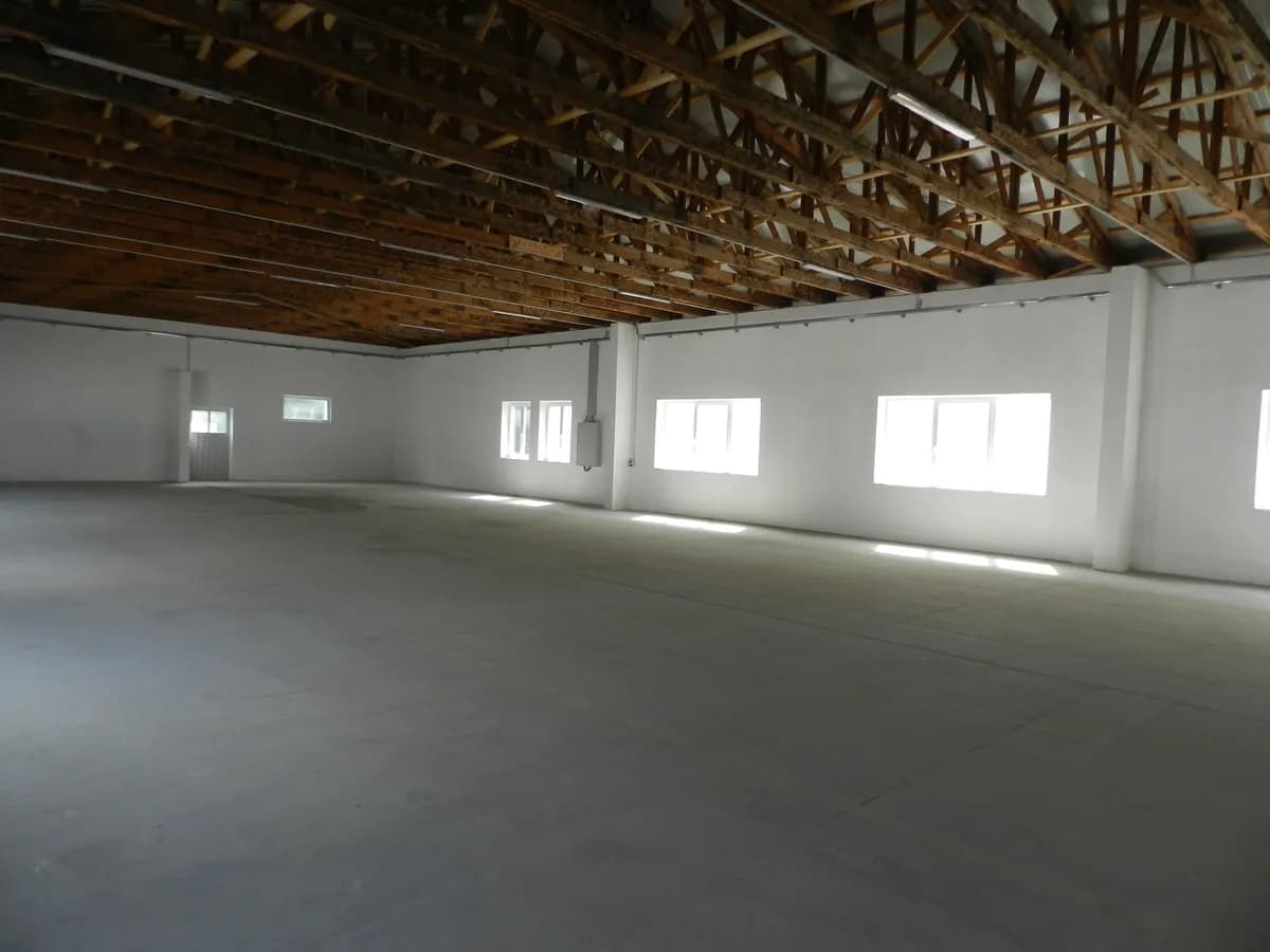 Gewerbeimmobilie kaufen in Baden – 3 780 m², € 3.750.000 – Bild 9 von 19