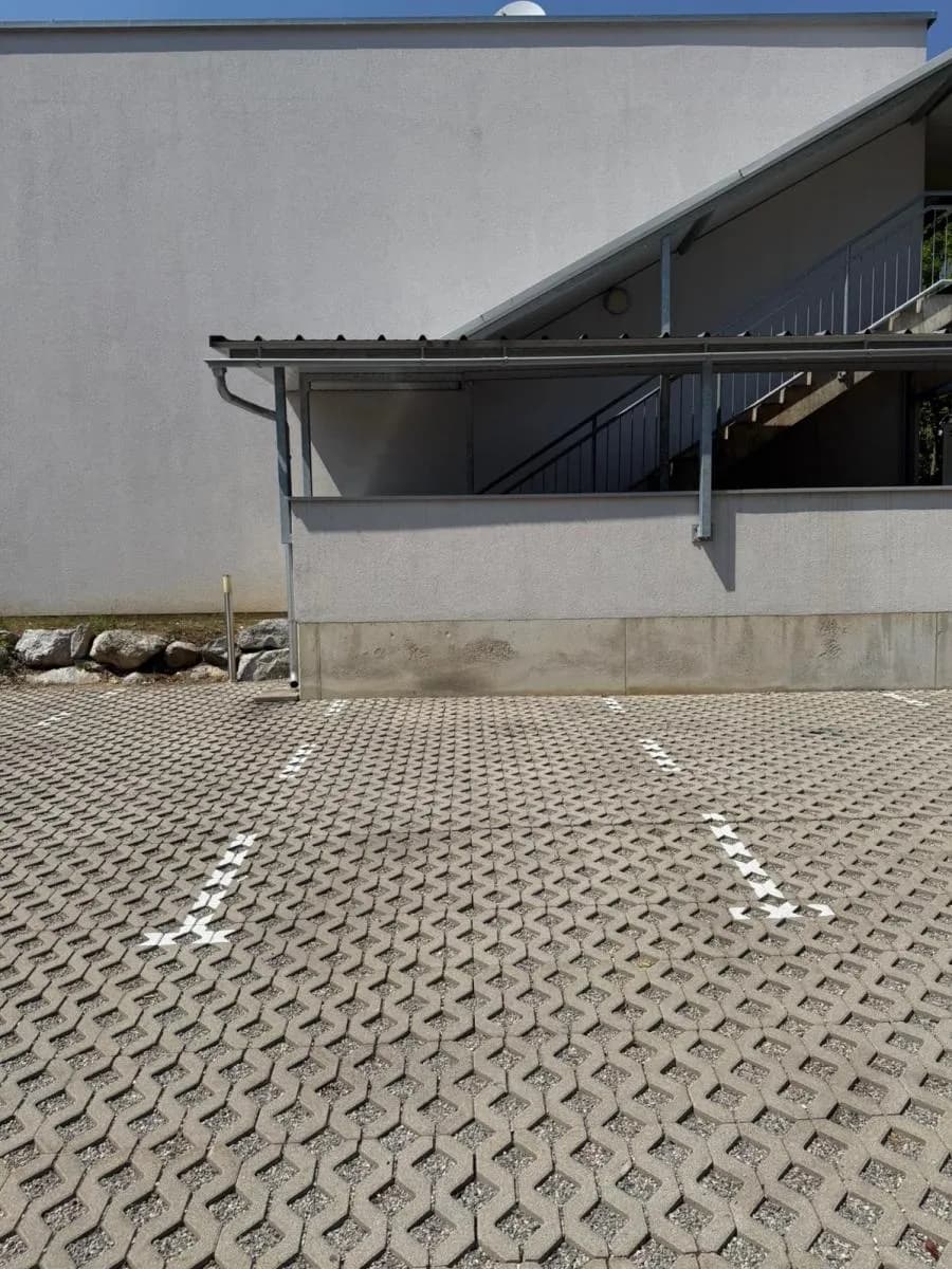Immobilie kaufen in Mödling – 13 m², € 12.000 – Bild 3 von 4