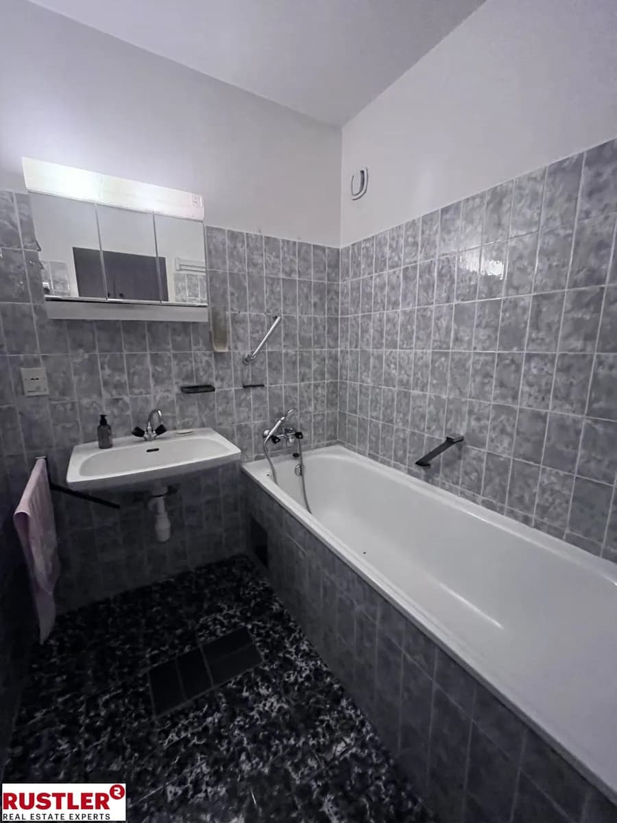 3-Zimmer-Wohnung kaufen in Wien – 93,32 m², € 370.000 – Bild 2 von 16