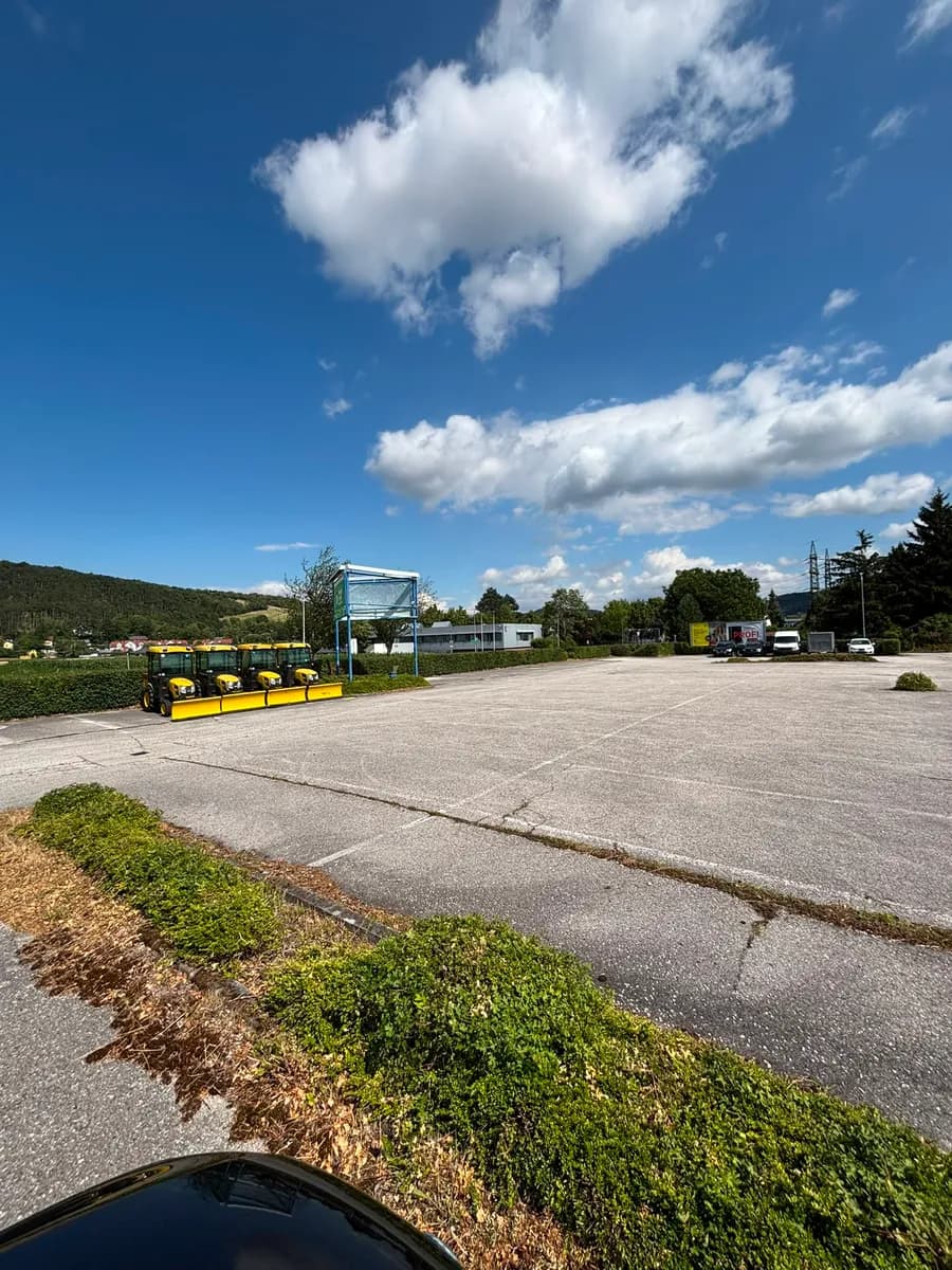 Immobilie kaufen in Baden – 1 500 m², € 200