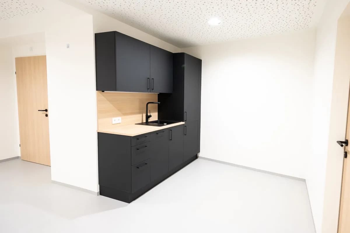 3-Zimmer-Gewerbeimmobilie mieten in Amstetten – 39 m², € 12 – Bild 3 von 24