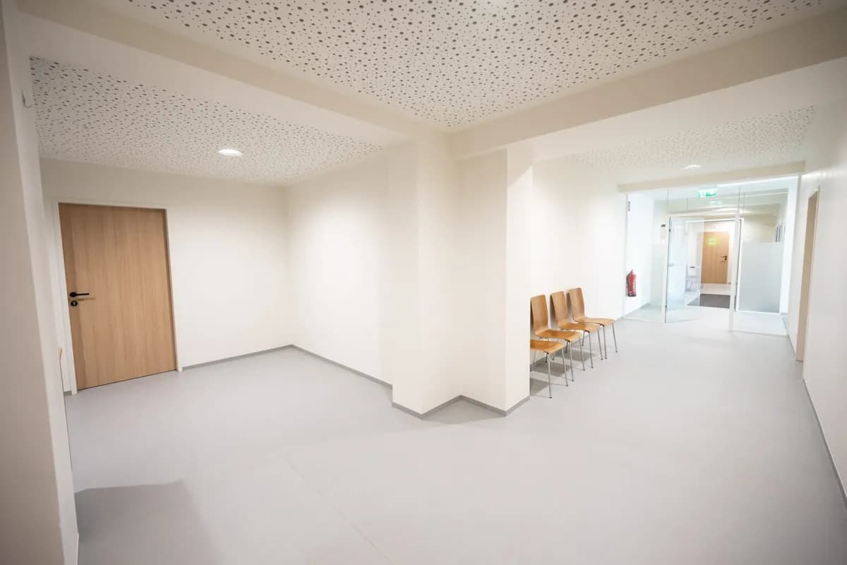 3-Zimmer-Gewerbeimmobilie mieten in Amstetten – 39 m², € 12 – Bild 5 von 24
