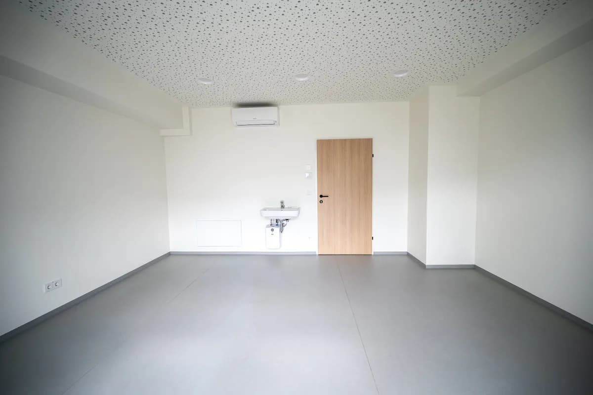 3-Zimmer-Gewerbeimmobilie mieten in Amstetten – 39 m², € 12 – Bild 9 von 24