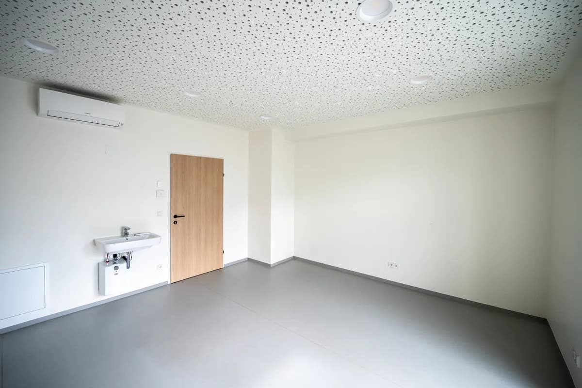 3-Zimmer-Gewerbeimmobilie mieten in Amstetten – 39 m², € 12 – Bild 10 von 24