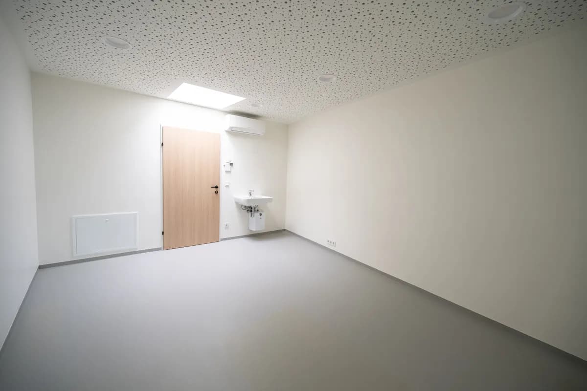 3-Zimmer-Gewerbeimmobilie mieten in Amstetten – 39 m², € 12 – Bild 21 von 24