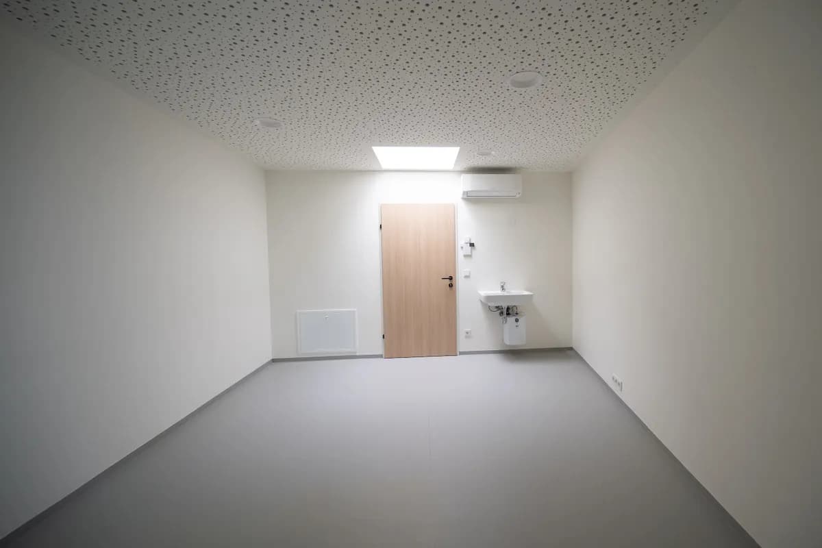 3-Zimmer-Gewerbeimmobilie mieten in Amstetten – 39 m², € 12 – Bild 22 von 24