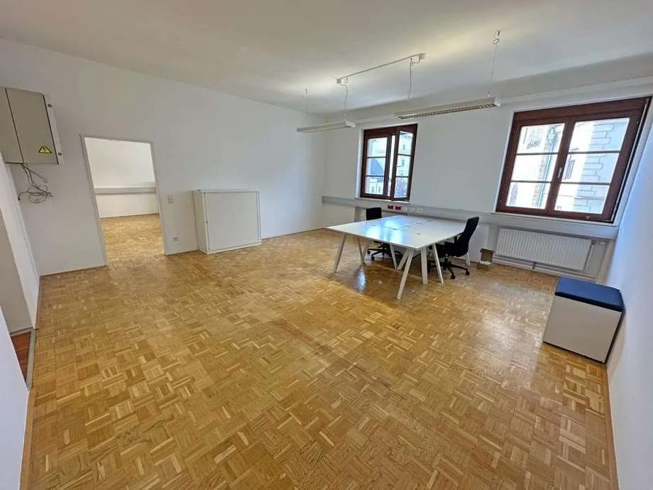 5-Zimmer-Gewerbeimmobilie mieten in Korneuburg – 158 m², € 1.975 – Bild 1 von 12