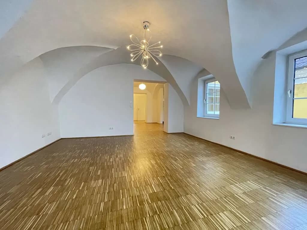 Wohnung mieten in Korneuburg – 111,62 m², € 1.990 – Bild 1 von 10