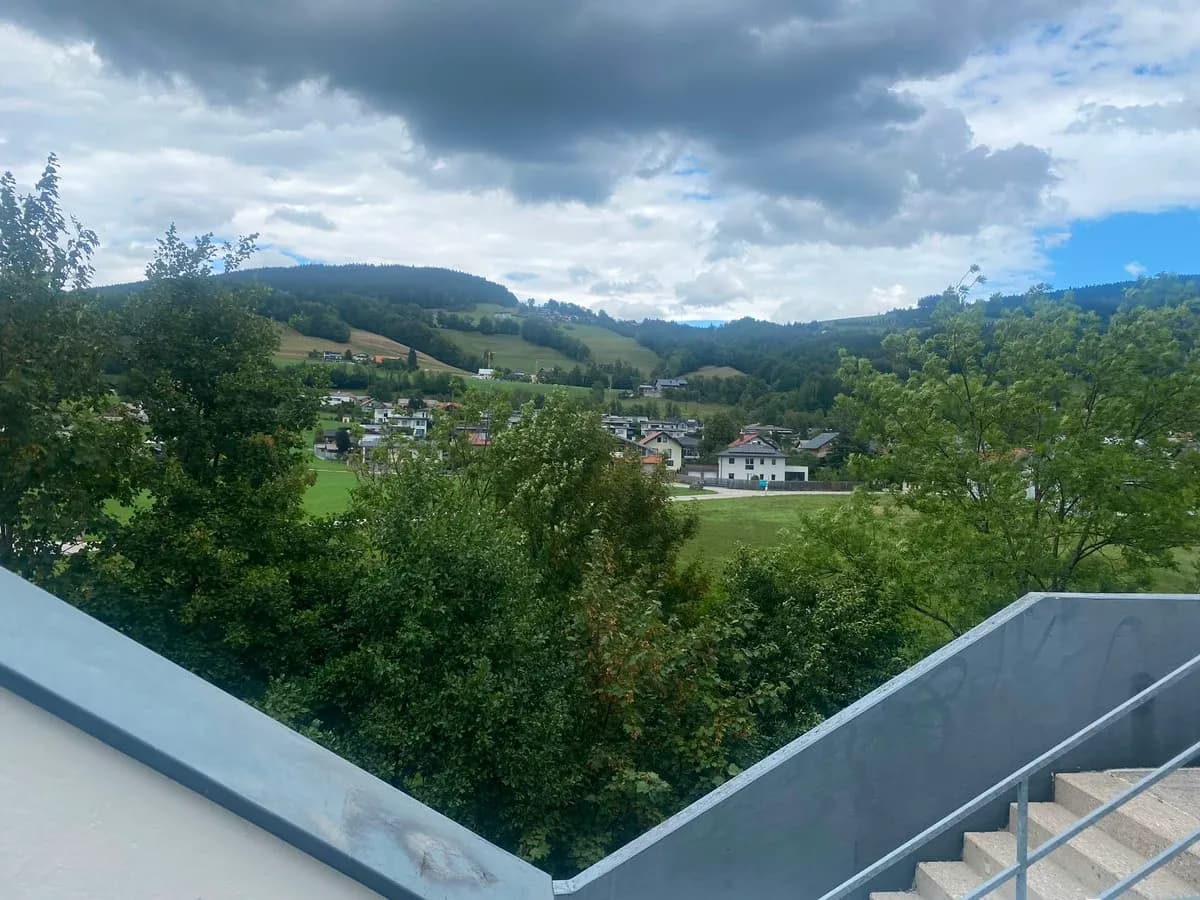 2-Zimmer-Wohnung mieten in Vöcklabruck – 50 m², € 980 – Bild 1 von 10