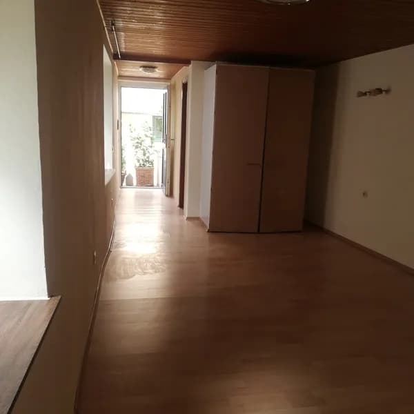 1-Zimmer-Wohnung mieten in Wiener Neustadt – 27 m², € 406 – Bild 2 von 5