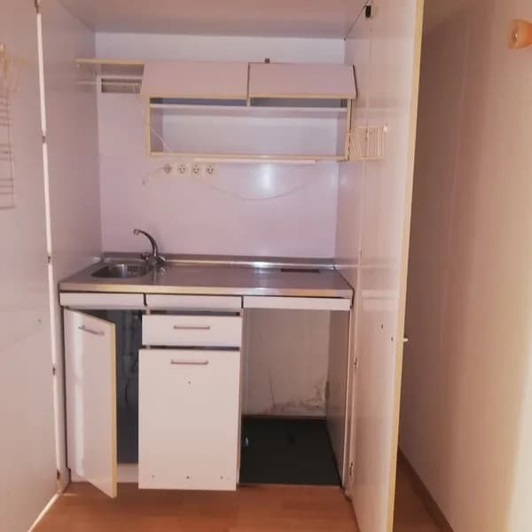 1-Zimmer-Wohnung mieten in Wiener Neustadt – 27 m², € 406 – Bild 3 von 5