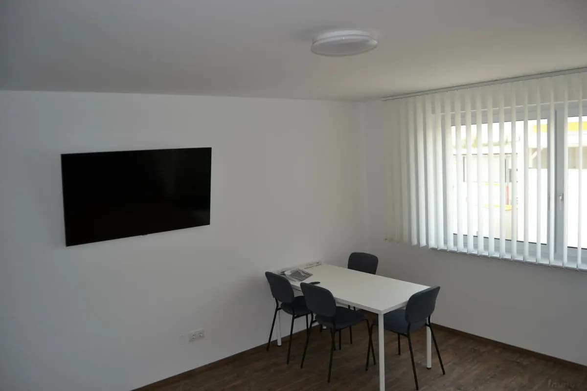 1-Zimmer-Gewerbeimmobilie kaufen in Bruck an der Leitha – 12 m² – Bild 1 von 2