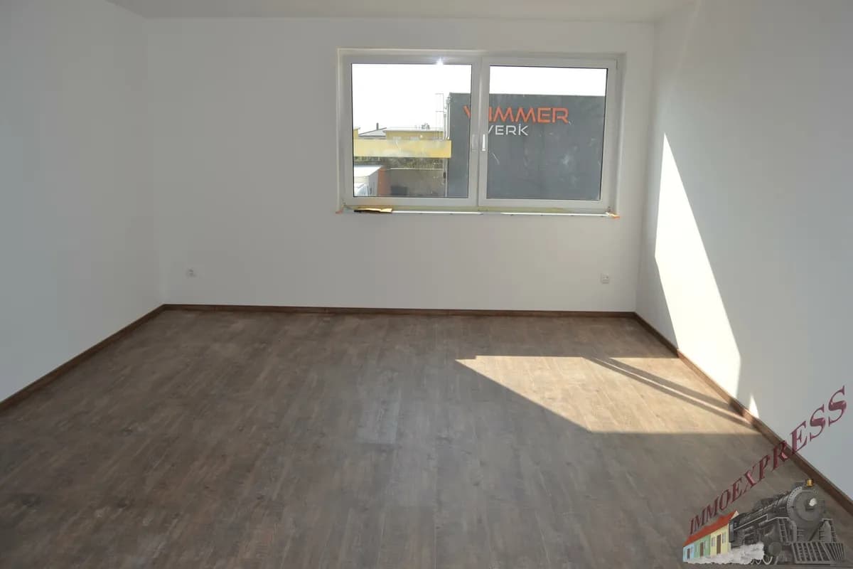 1-Zimmer-Gewerbeimmobilie mieten in Bruck an der Leitha – 22 m², € 213 – Bild 1 von 11
