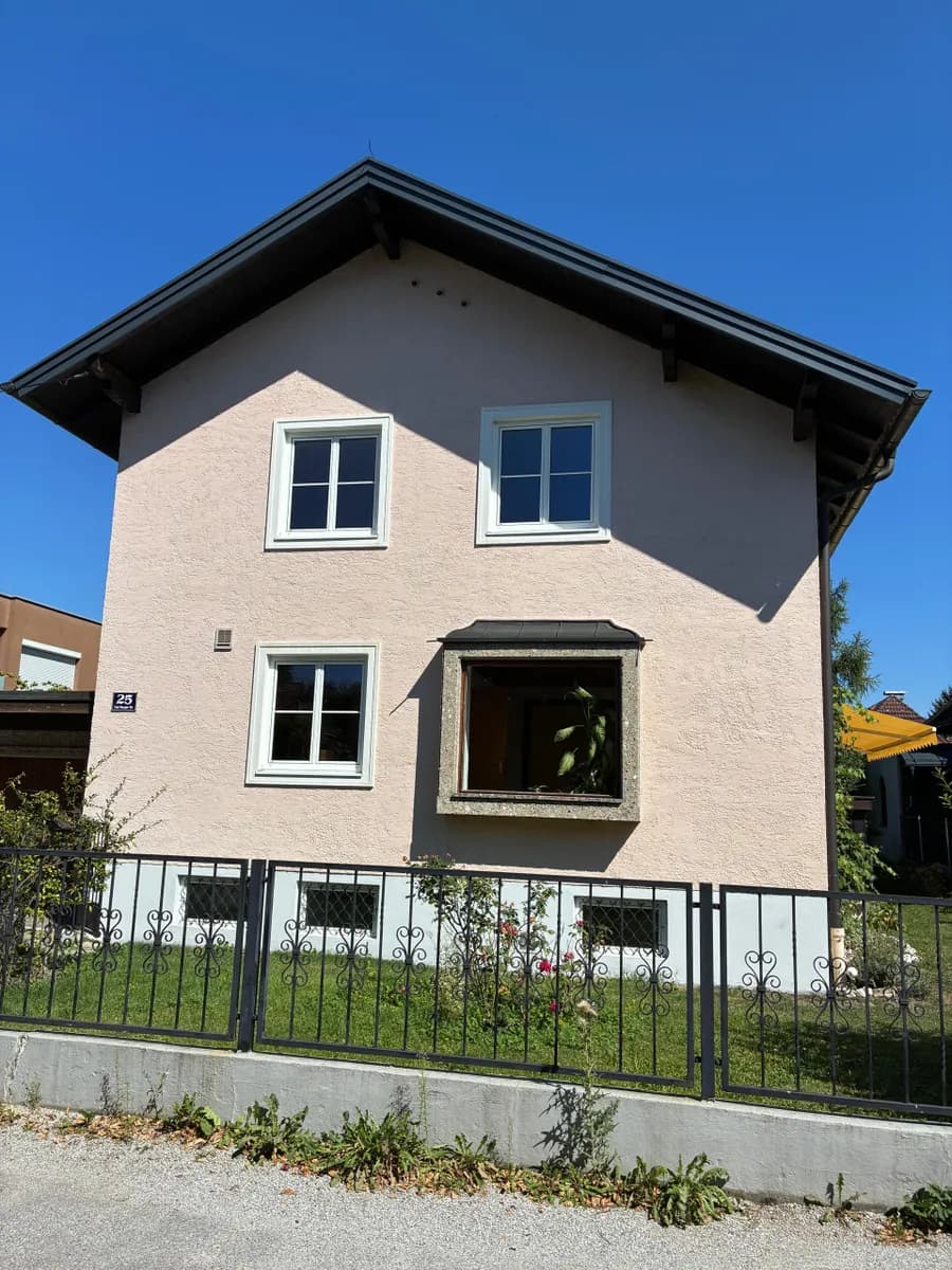 5-Zimmer-Haus mieten in Salzburg Stadt – 130 m², € 2.800 – Bild 1 von 10