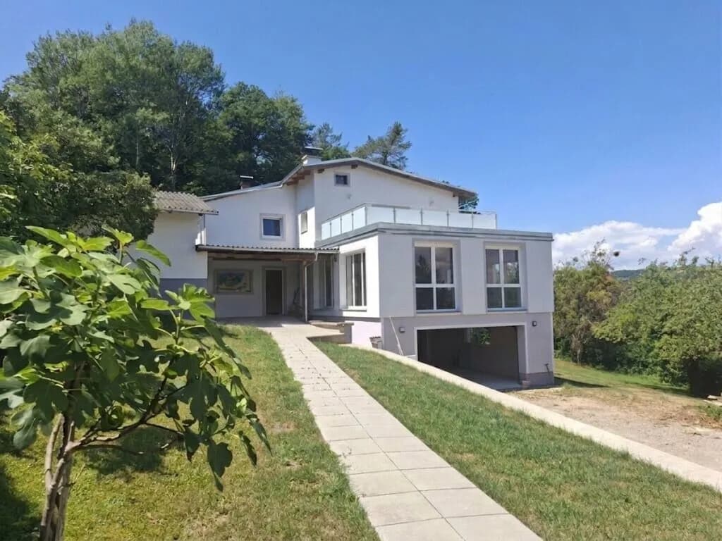 7-Zimmer-Haus kaufen in Sankt Pölten Land – 219,39 m², € 899.000 – Bild 1 von 36