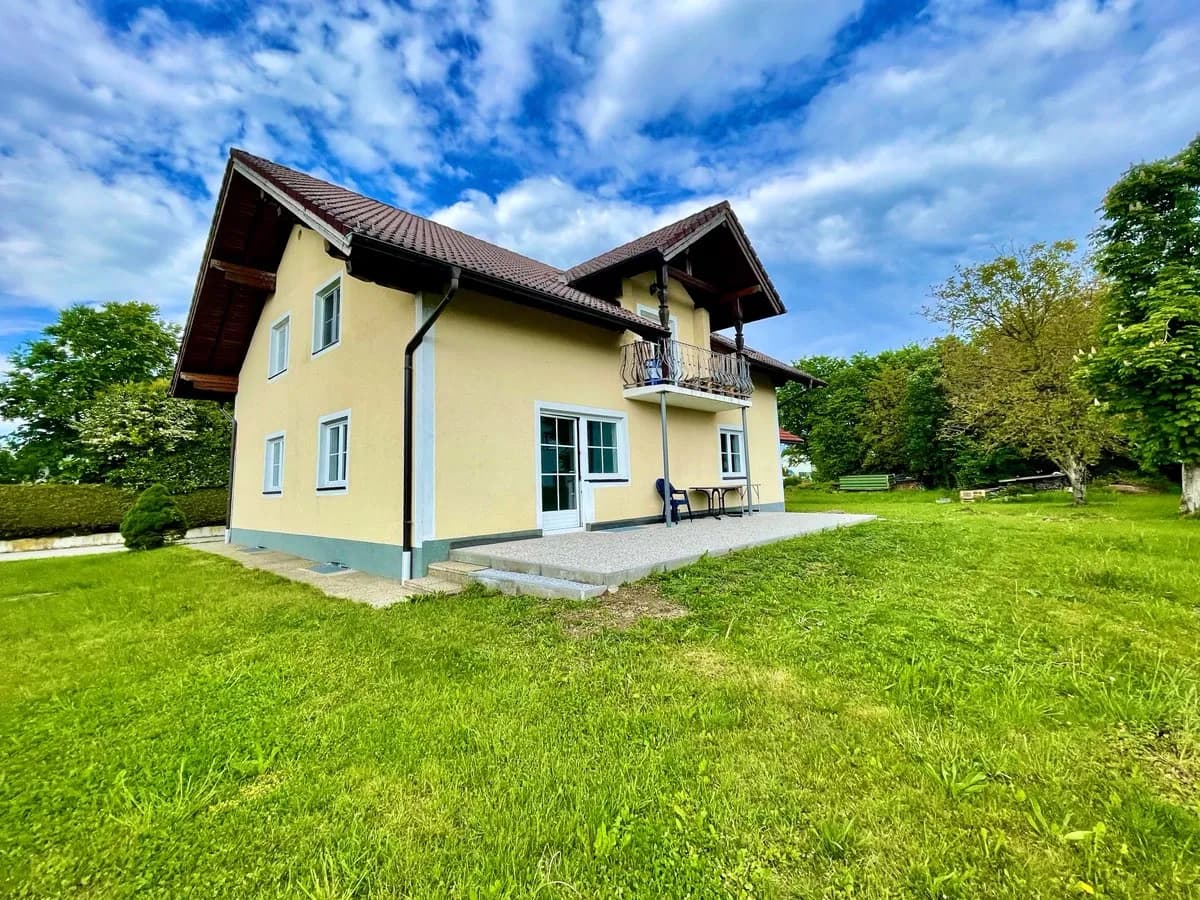 2-Zimmer-Wohnung mieten in Braunau am Inn – 83 m², € 980 – Bild 1 von 12