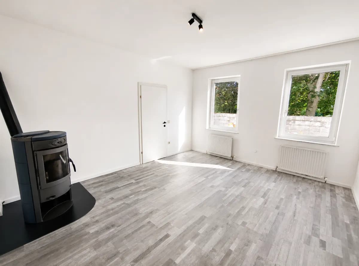 3-Zimmer-Haus mieten in Neunkirchen – 96 m², € 1.150 – Bild 2 von 17