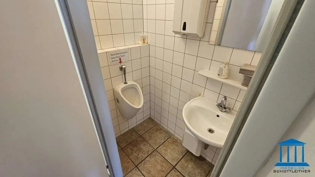 9-Zimmer-Gewerbeimmobilie mieten in Wiener Neustadt – 419 m², € 4.711 – Bild 24 von 32