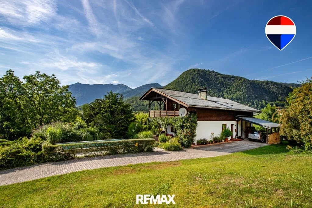 7-Zimmer-Haus kaufen in Gmunden – 196 m², € 760.000 – Bild 1 von 32