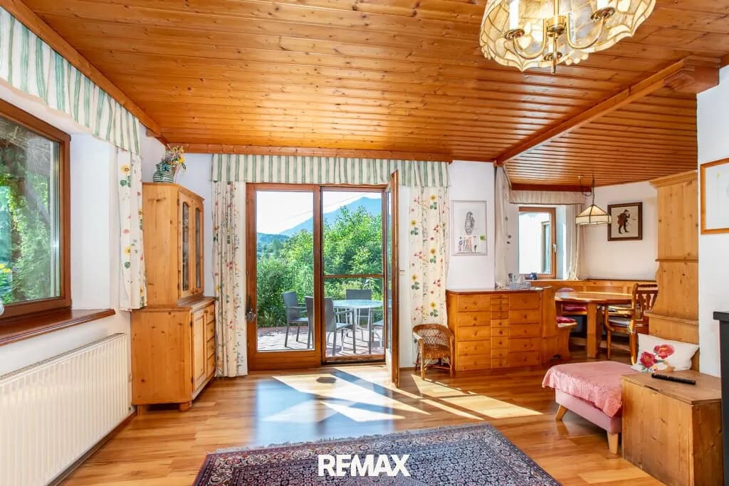7-Zimmer-Haus kaufen in Gmunden – 196 m², € 760.000 – Bild 2 von 32