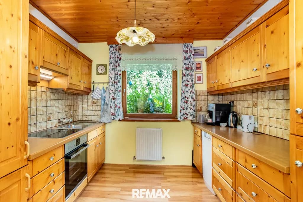 7-Zimmer-Haus kaufen in Gmunden – 196 m², € 760.000 – Bild 6 von 32