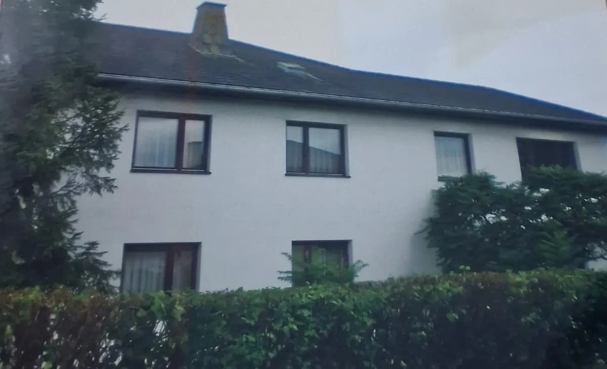 11-Zimmer-Haus kaufen in Neunkirchen – 220 m², € 360.000 – Bild 2 von 25