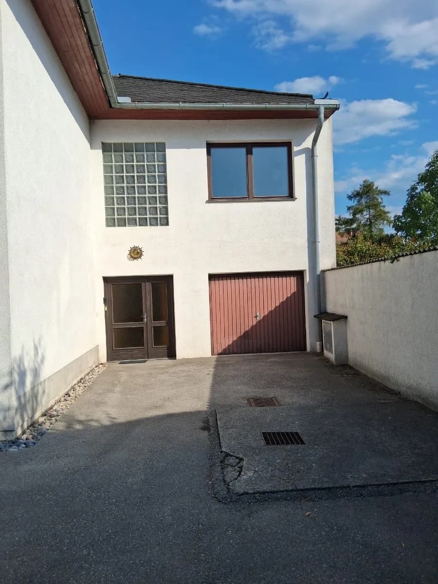 11-Zimmer-Haus kaufen in Neunkirchen – 220 m², € 360.000 – Bild 9 von 25