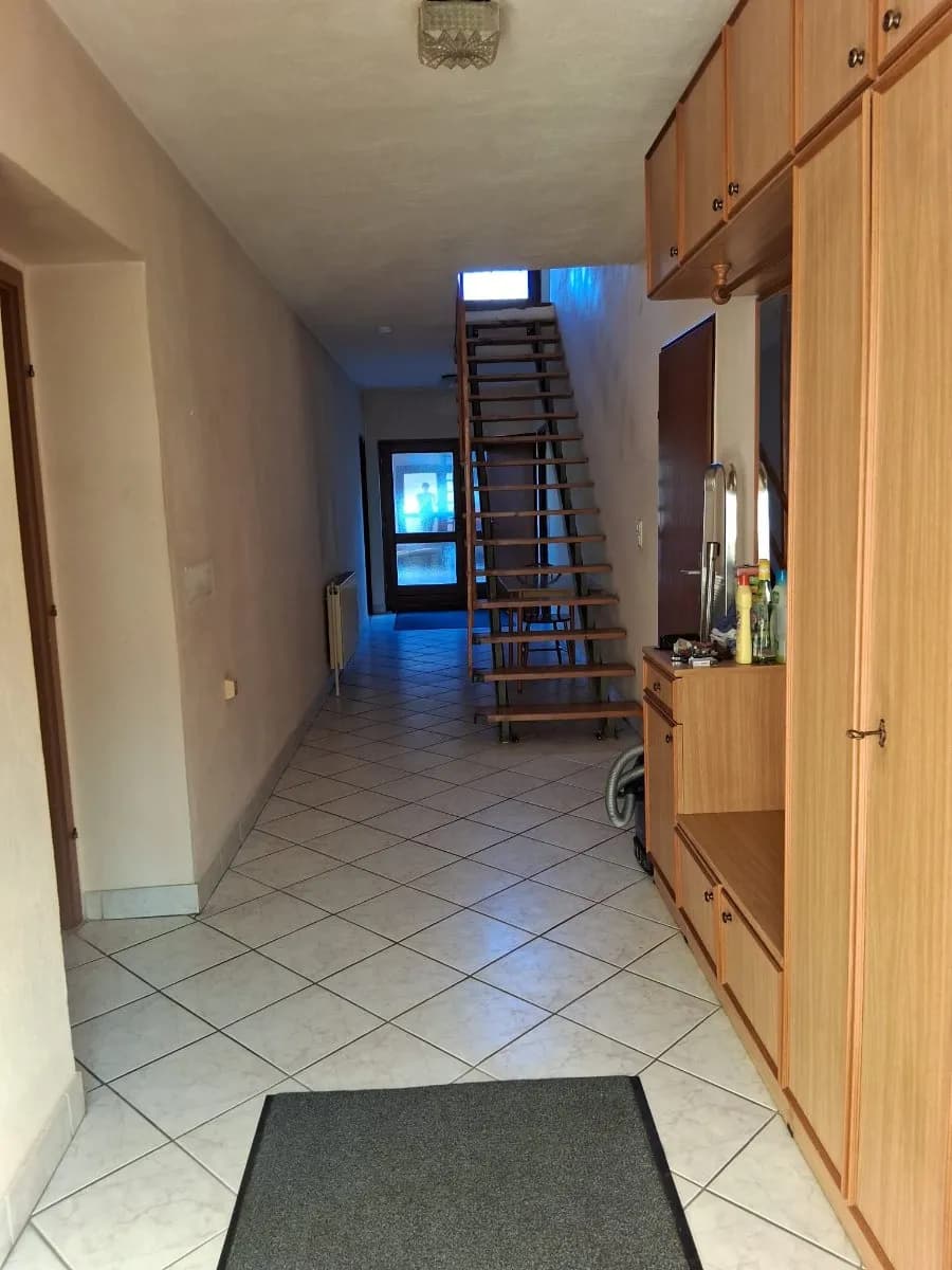 11-Zimmer-Haus kaufen in Neunkirchen – 220 m², € 360.000 – Bild 12 von 25