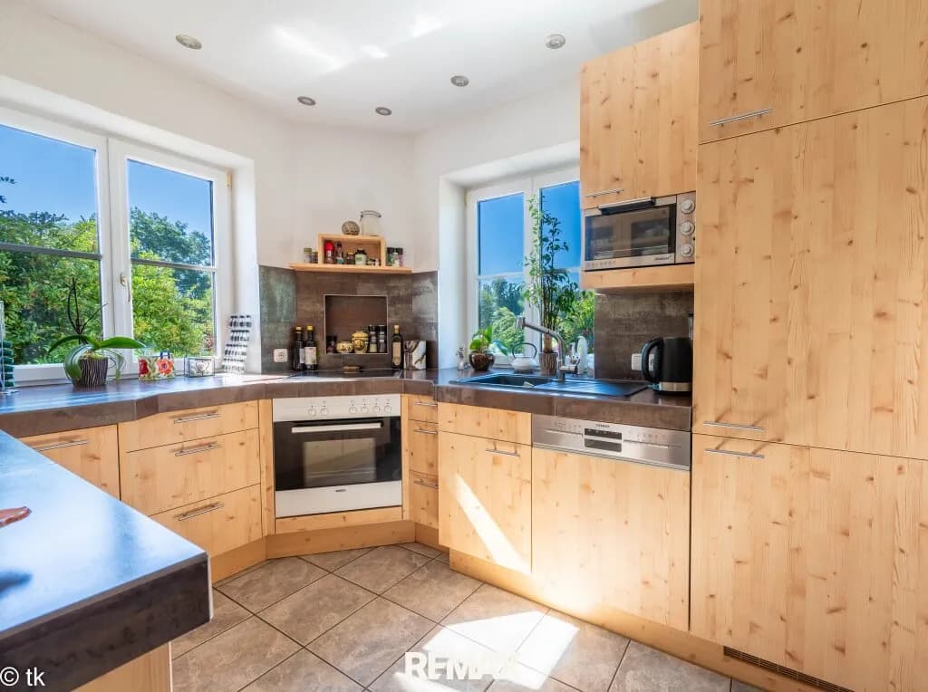 Haus kaufen in Vöcklabruck – 256 m², € 669.000 – Bild 5 von 26
