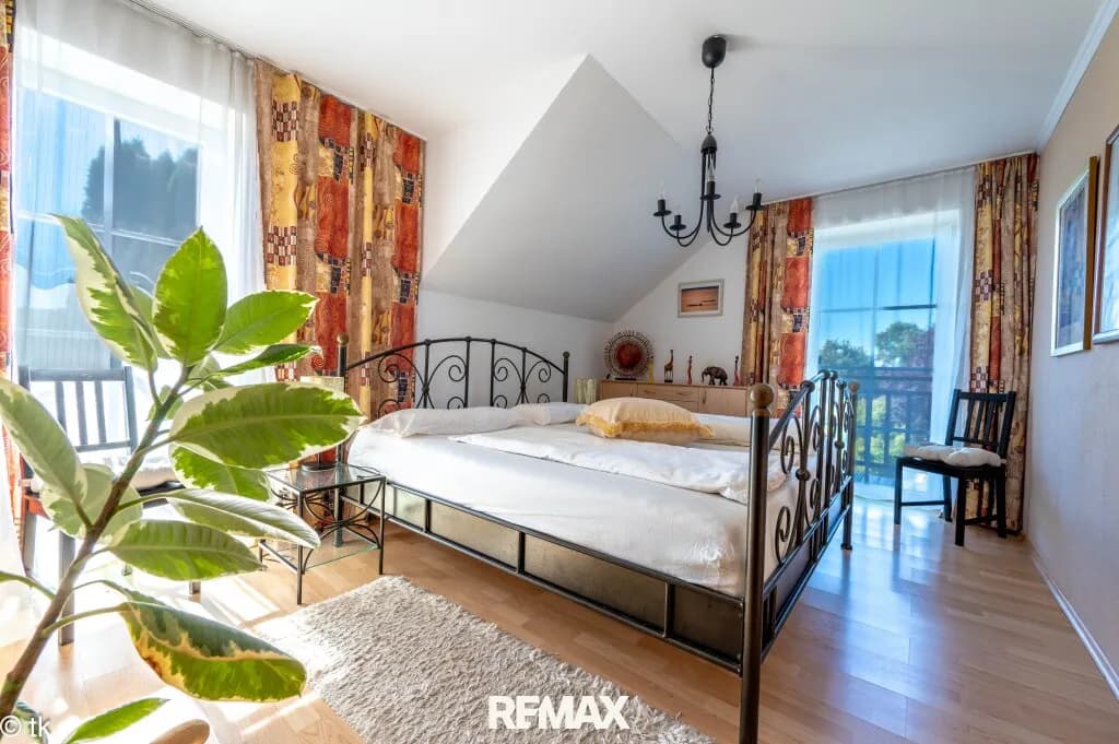 Haus kaufen in Vöcklabruck – 256 m², € 669.000 – Bild 10 von 26