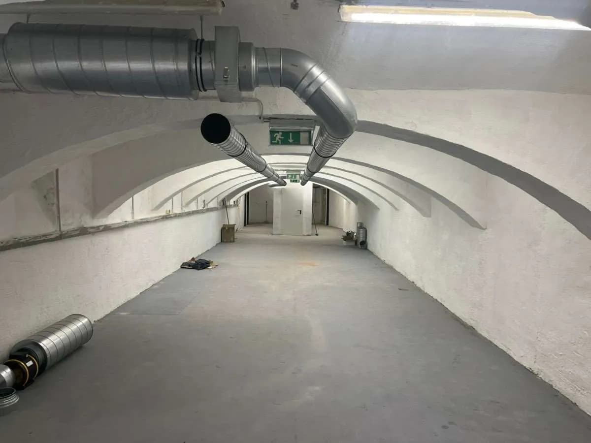Gewerbeimmobilie mieten in Wien – 135 m², € 599