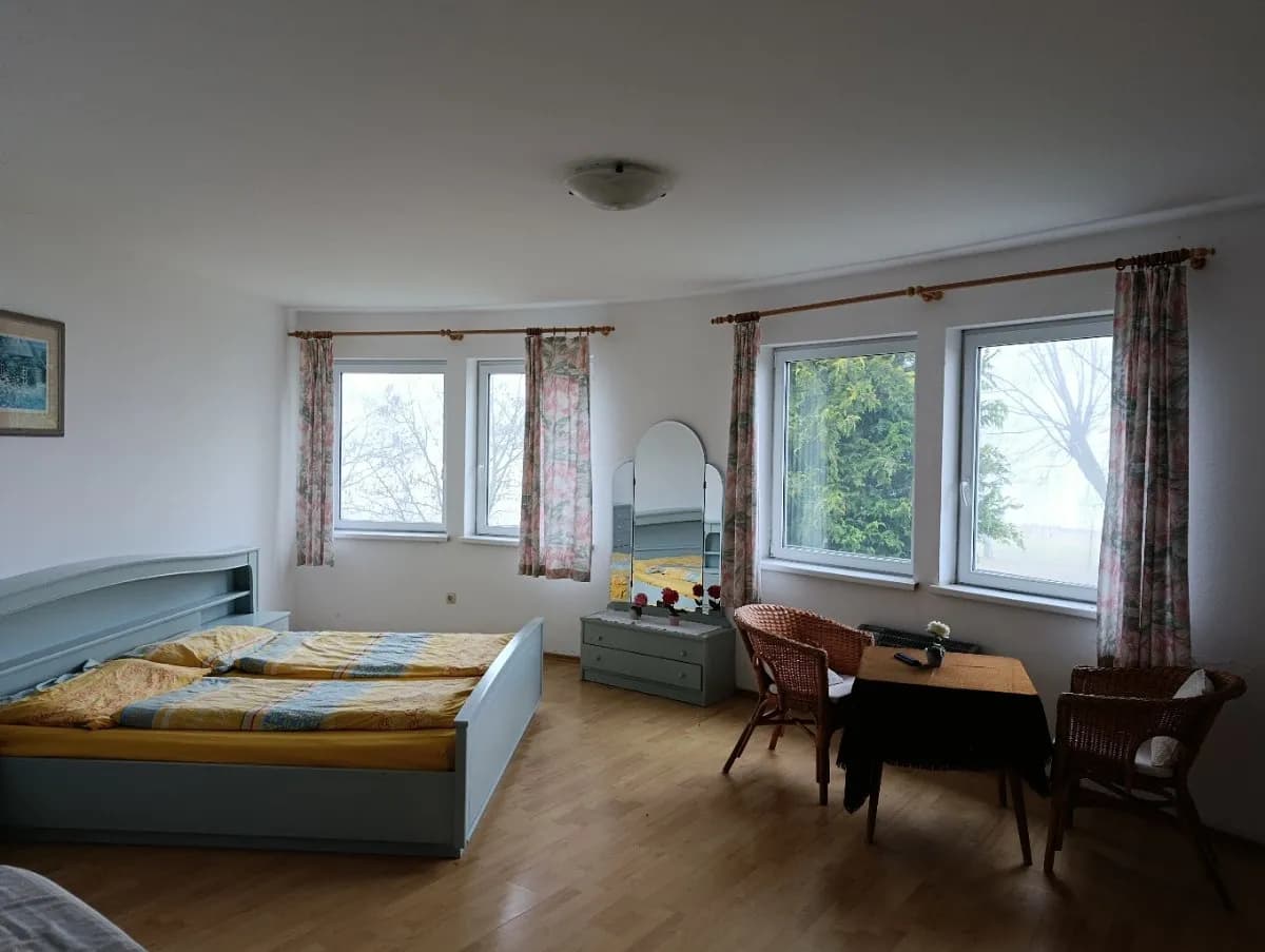 8-Zimmer-Gewerbeimmobilie kaufen in Neusiedl am See – 1 000 m², € 1.500.000 – Bild 7 von 8