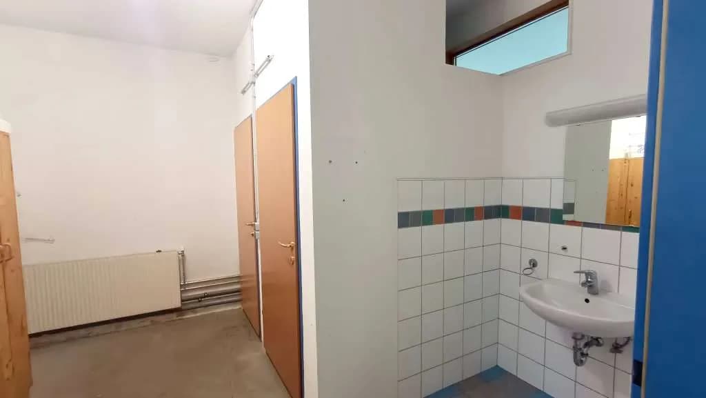 Gewerbeimmobilie mieten in Amstetten – 178 m², € 948 – Bild 8 von 9