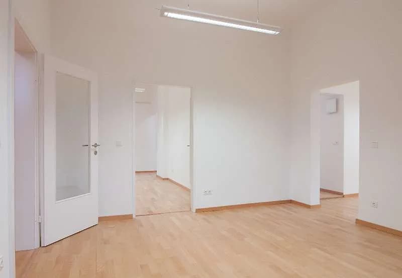 11-Zimmer-Gewerbeimmobilie mieten in Wien – 223 m², € 9 – Bild 4 von 26