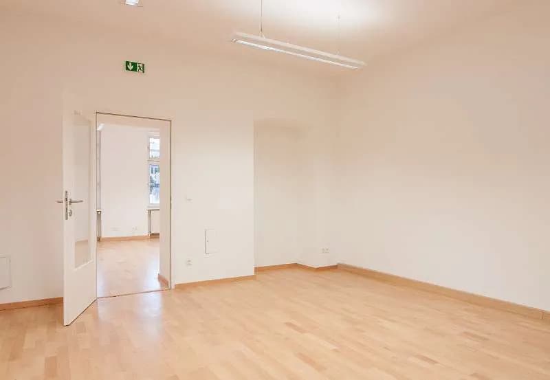 11-Zimmer-Gewerbeimmobilie mieten in Wien – 223 m², € 9 – Bild 8 von 26