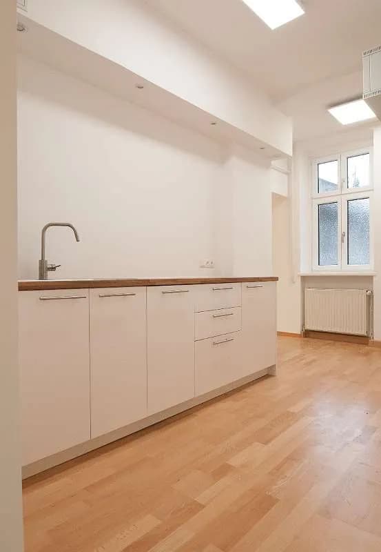 11-Zimmer-Gewerbeimmobilie mieten in Wien – 223 m², € 9 – Bild 16 von 26