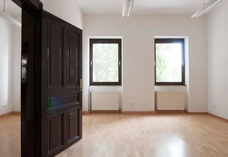 11-Zimmer-Gewerbeimmobilie mieten in Wien – 223 m², € 9 – Bild 24 von 26