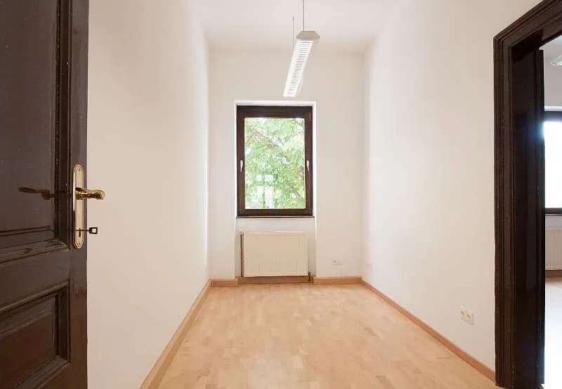 11-Zimmer-Gewerbeimmobilie mieten in Wien – 223 m², € 9 – Bild 26 von 26