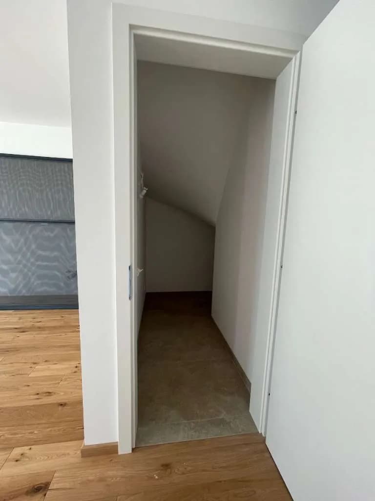 6-Zimmer-Haus mieten in Perg – 143 m², € 2.150 – Bild 8 von 18